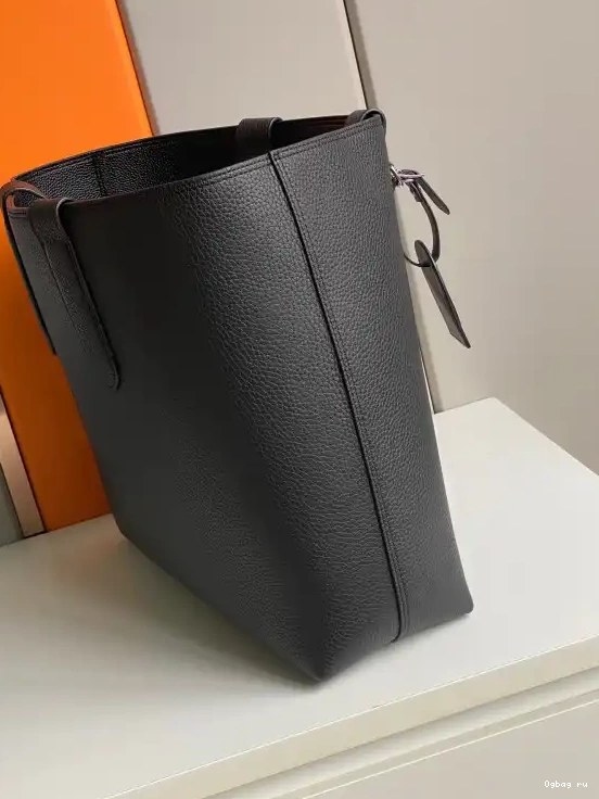 CABAS LOUIS VUITTON VOYAGE 0617
